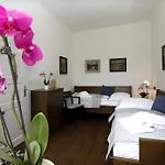Hotel Supina *